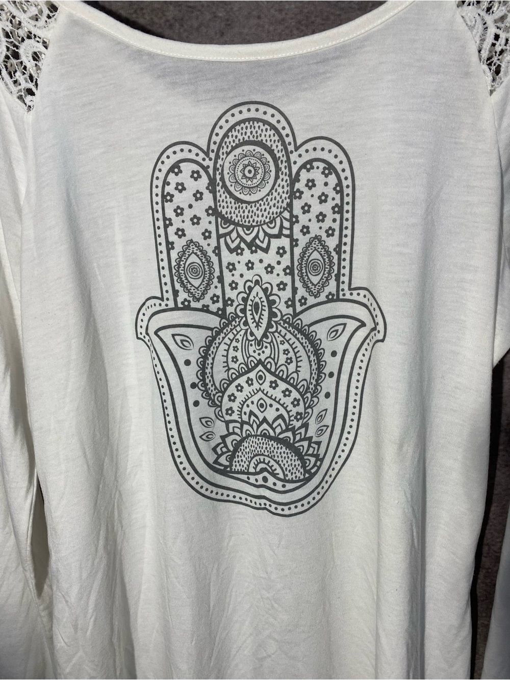 White Hamsa Hand Graphic Long Sleeve Top Lace Shoulder Accent Medium - Picture 3 of 9